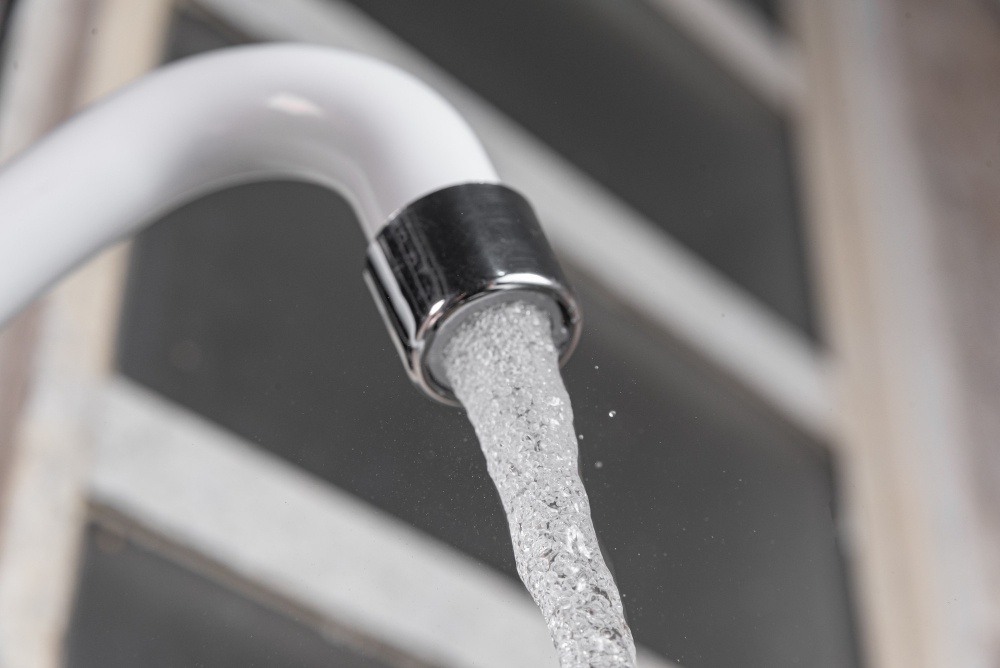 What types of faucets for water are there?